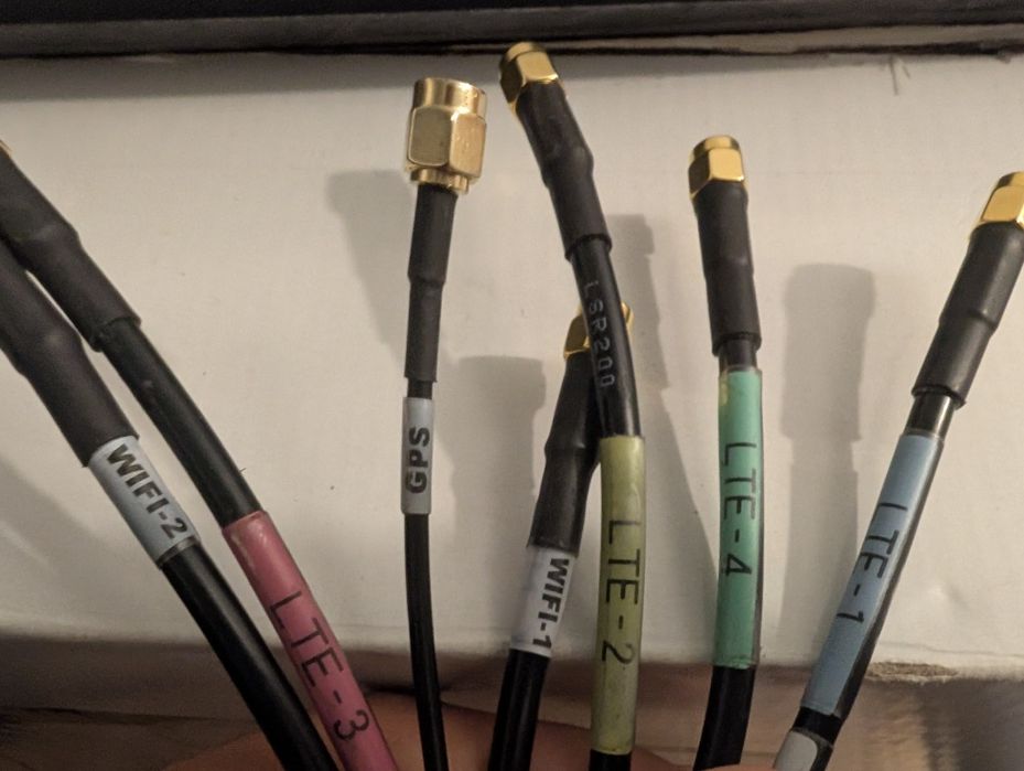 Antena MIMO LTE 5G WiFi GPS IP67 Nova