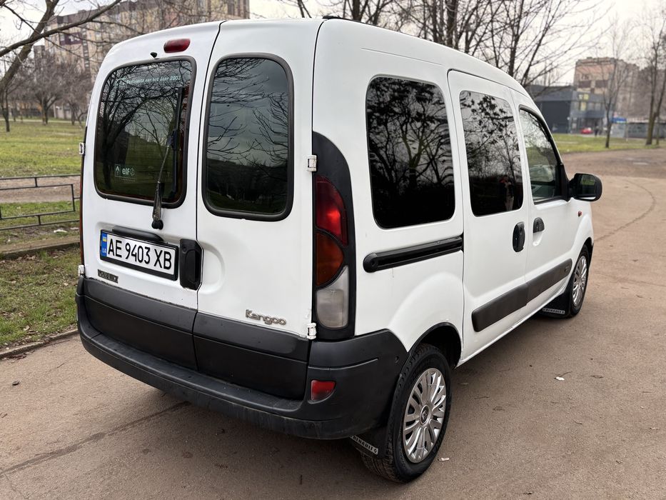 RENAULT Kangoo Пассажир 1.9 дизель