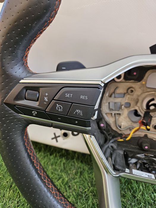 Оригінальне шкіряне кермо з підігрівом SEAT FR MQB EVO