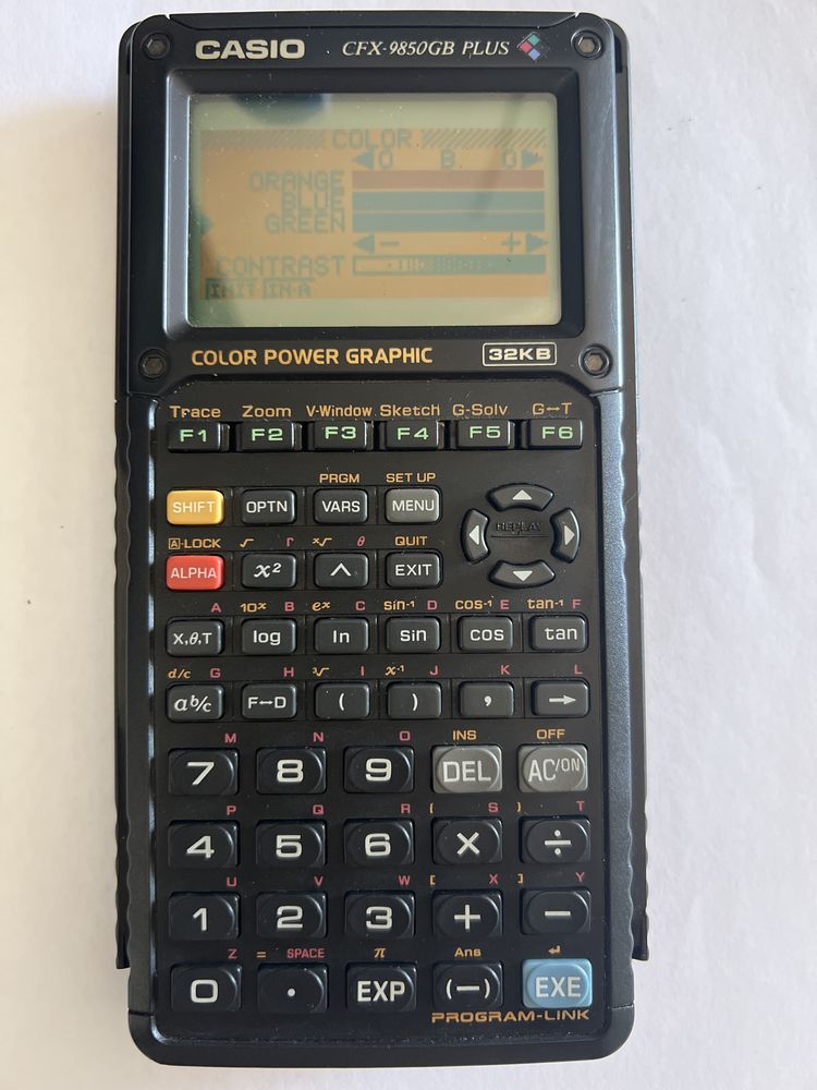 Calculadora gráfica a cores Casio CFX19850GB