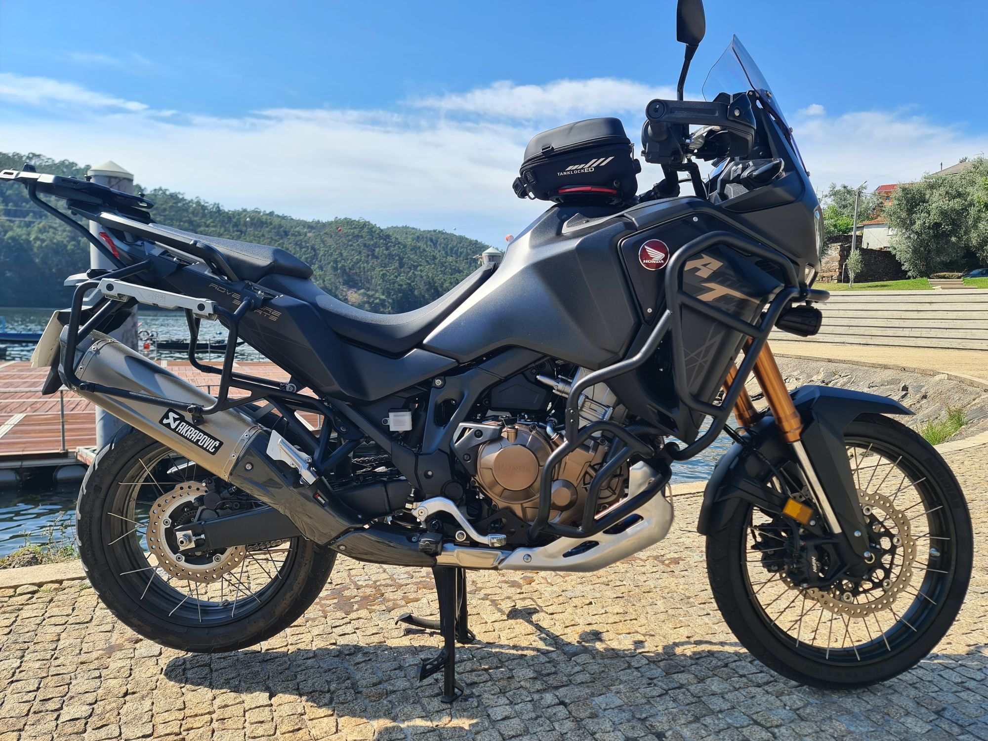 Honda Africa Twin 1100 Adventure Sports FULL EXTRAS