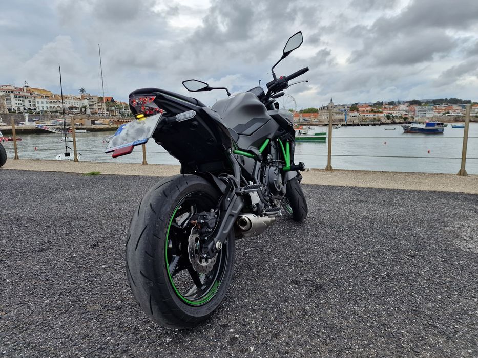 KAWASAKI Z650 Impecável - 2500 KM's