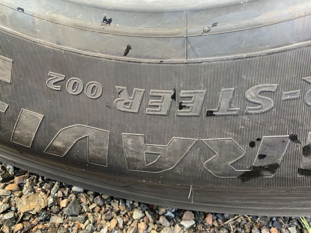 B28. 315/80/22,5 Bridgestone Duravis R-steer 002