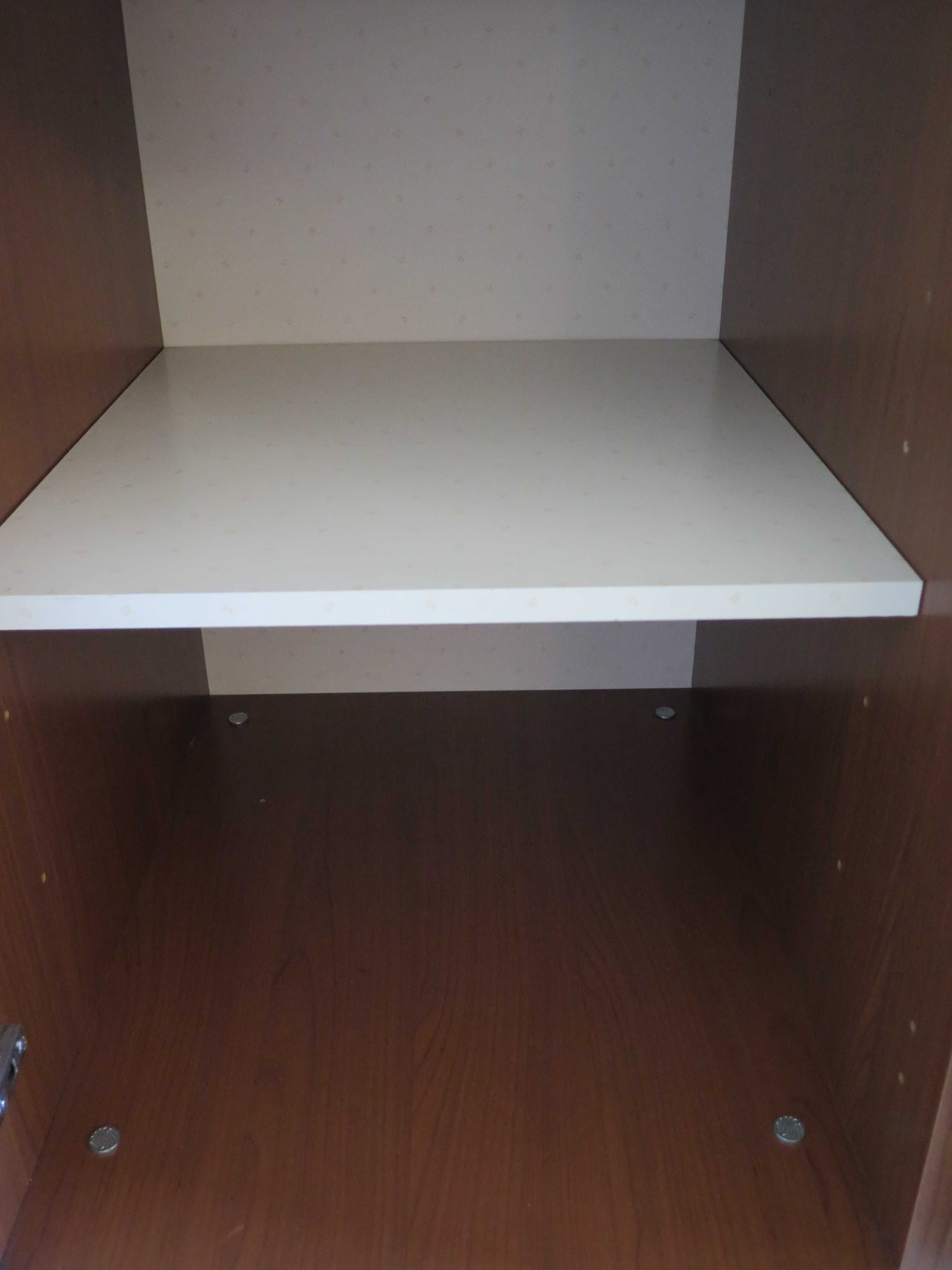 Louceiro  portas envidraçadas BRADECOR