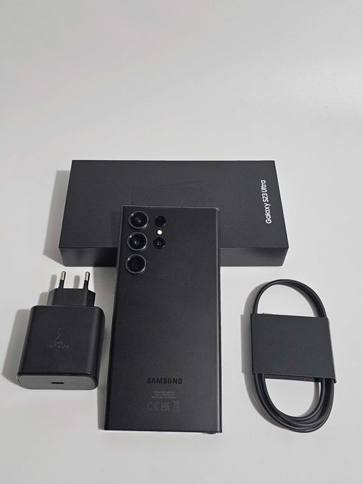 Samsung S23 Ultra 512gb. Muito bom.