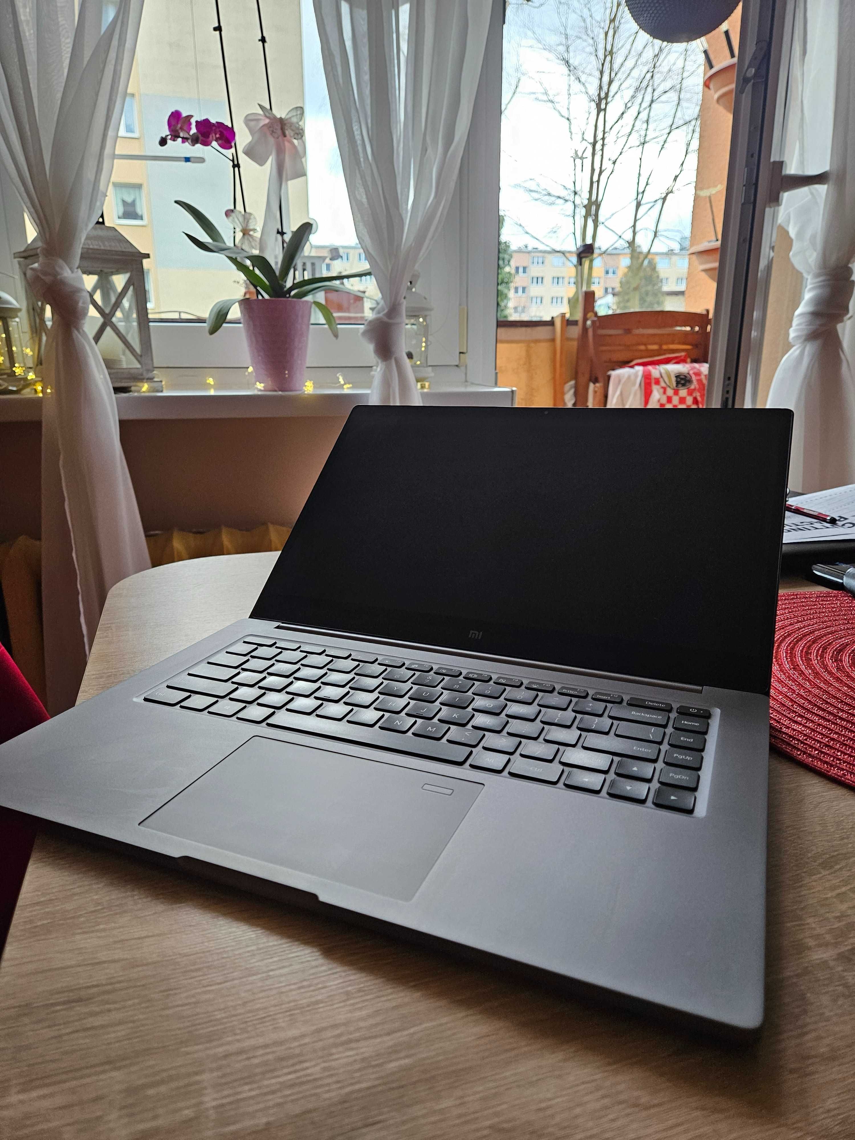 Xiaomi Mi Notebook Pro 15.6" 2018rok Intel Core i5-8250U 8GB RAM