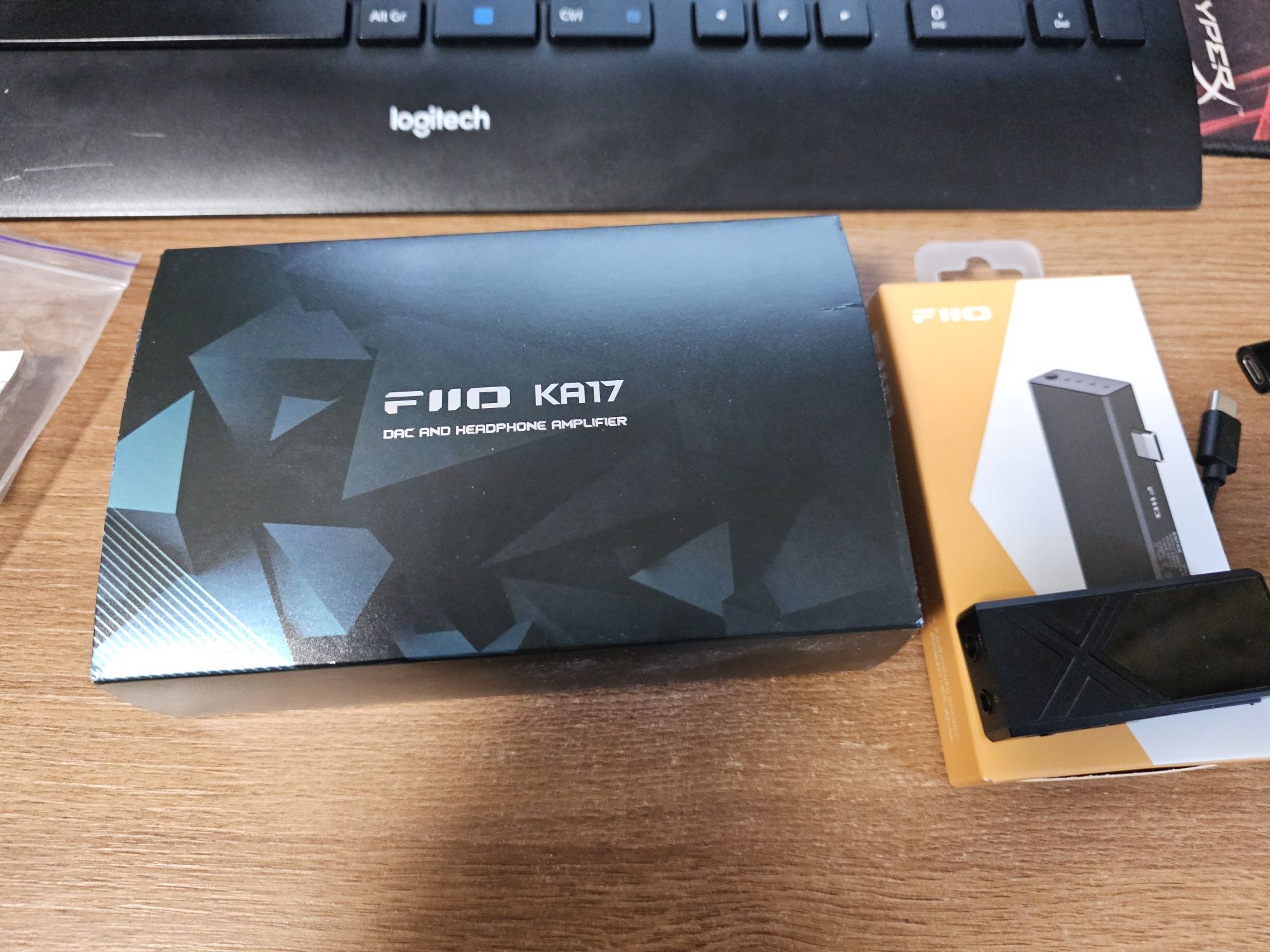 DAC(ЦАП) fiio ka17 + повербанк fiio estick