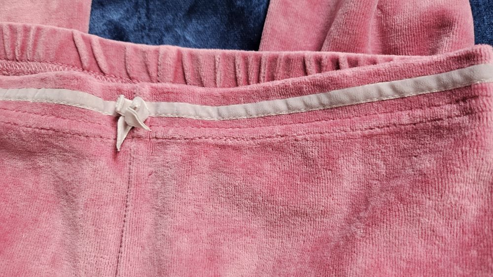 Spodnie welurowe r. 134