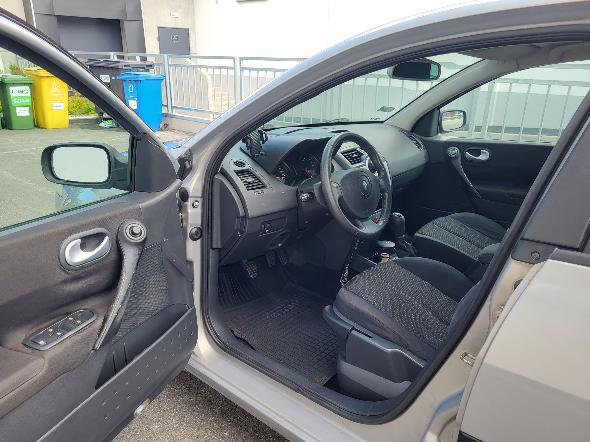 Renault Megane 1.4 benzyna klima