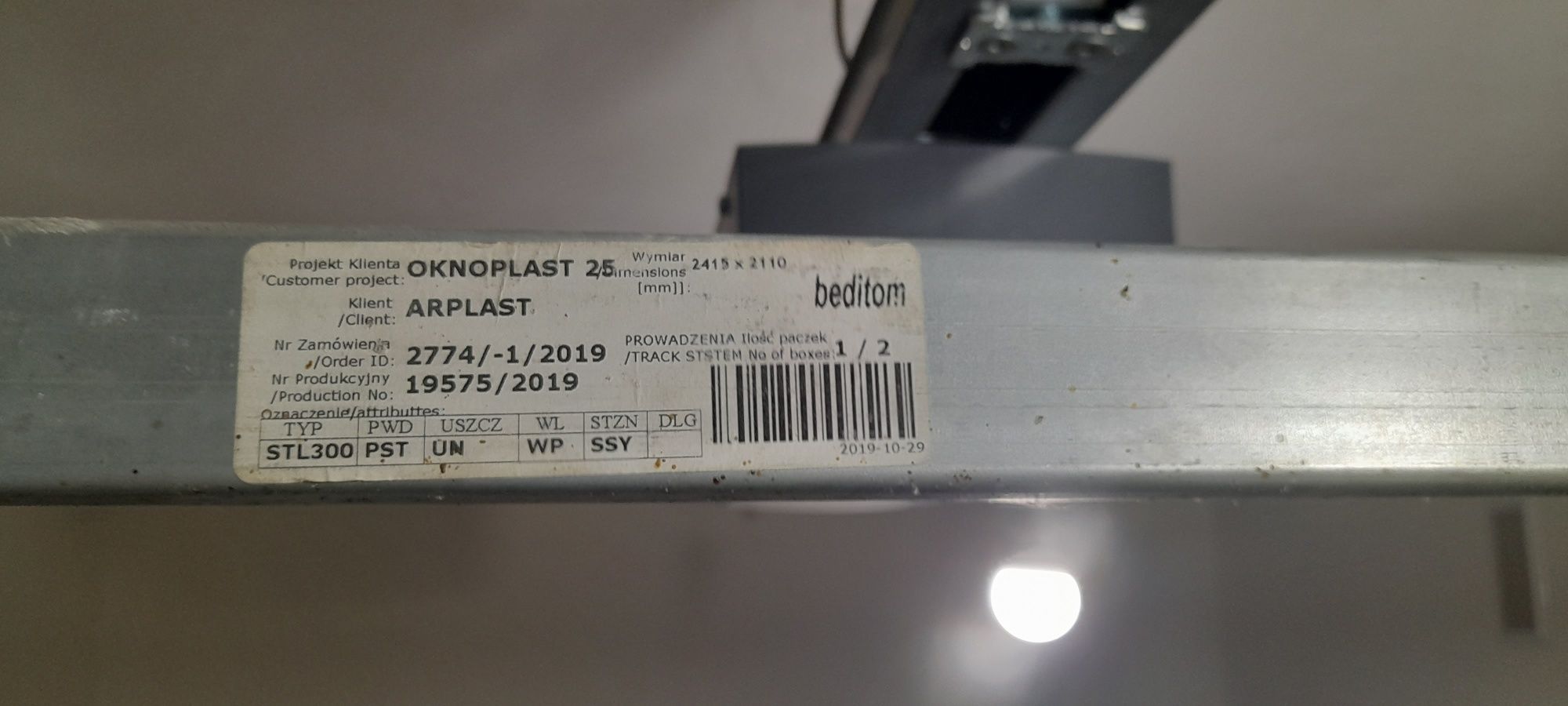 Brama segmentowa garazowa oknoplast beditom
