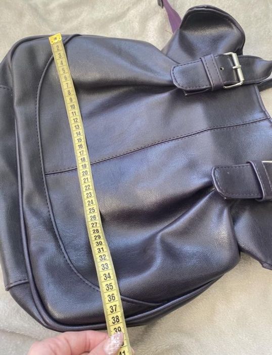 Містка сумка тоут із еко шкіри фіолетового кольору