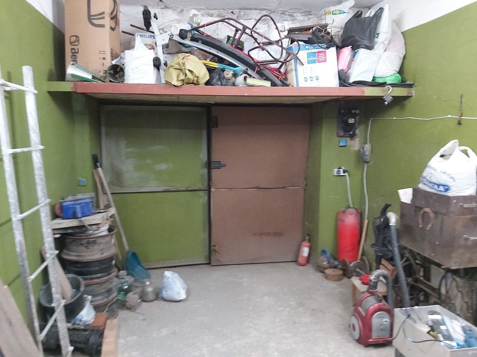 Продам гараж на Одесской