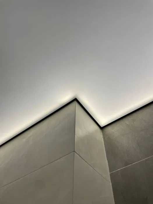 Натяжні стелі, натяжні потолки, матові, сатинові, білі, глянцеві стелі