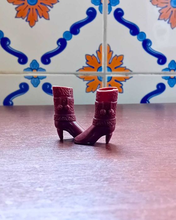 Botas Castanhas para Boneca – Quase Novas
