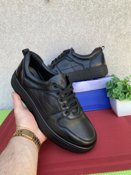 Кросівки чоловічі чорні р40.41.42.43.44.45