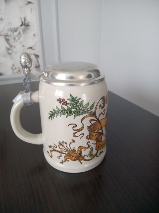 Kufel do piwa, zdobiony
