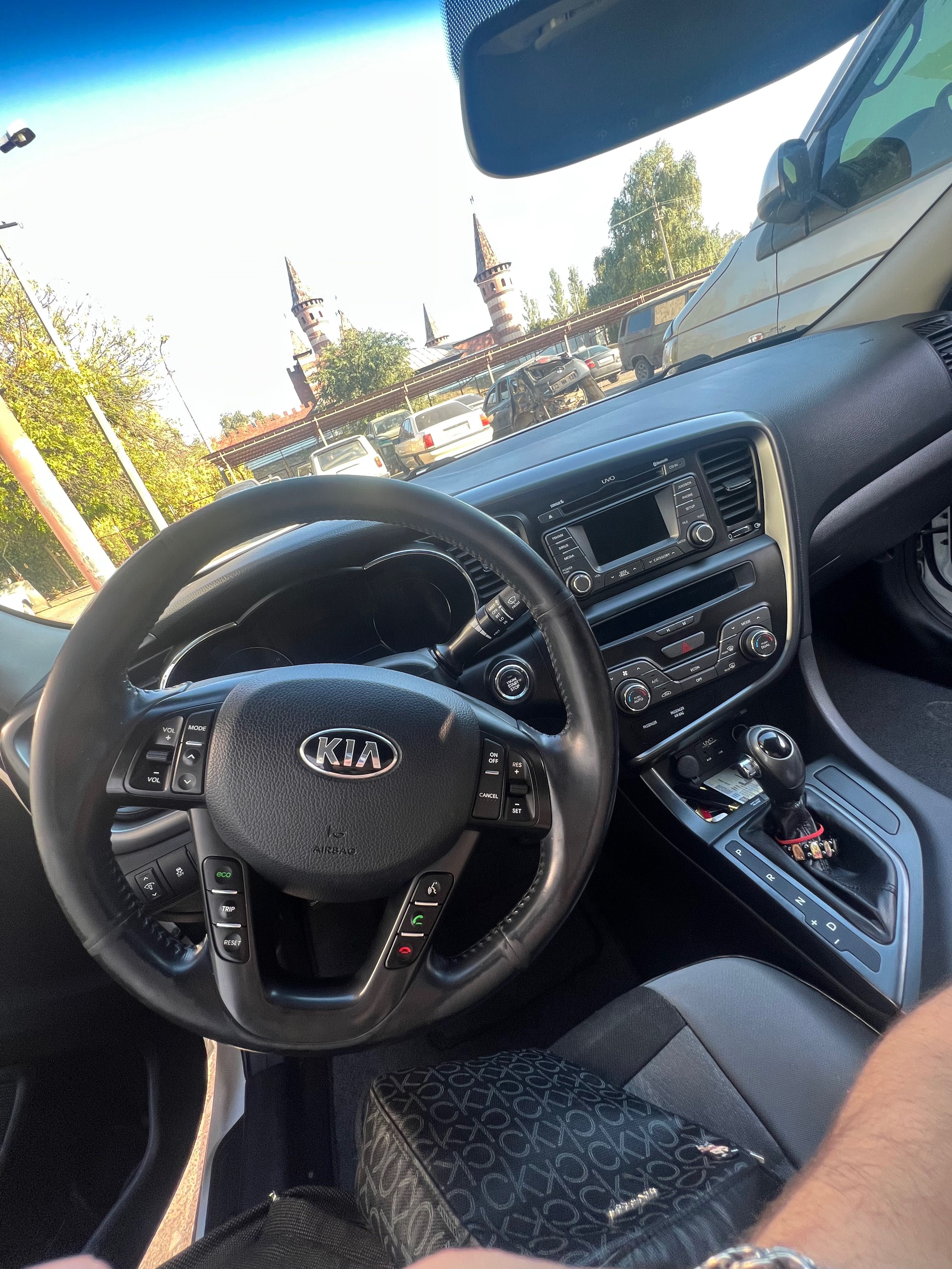 Kia Optima в хорошем состоянии
