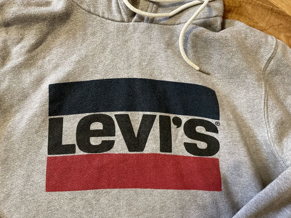 Худи Levi’s