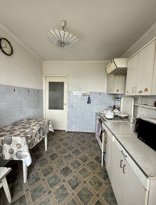 Оренда кімнати вул. Золота , 23 ! Центр , вільна і готова до заселення