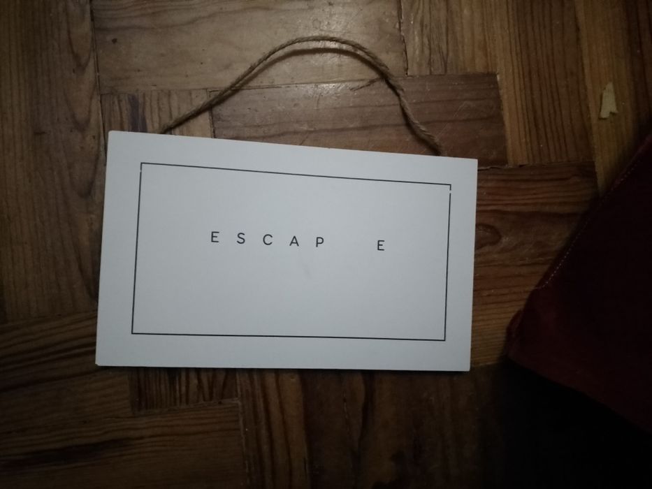 Deseja escapar? Placa ESCAP E- 10E - Peça bébé Passear 2E Desde 2E.
