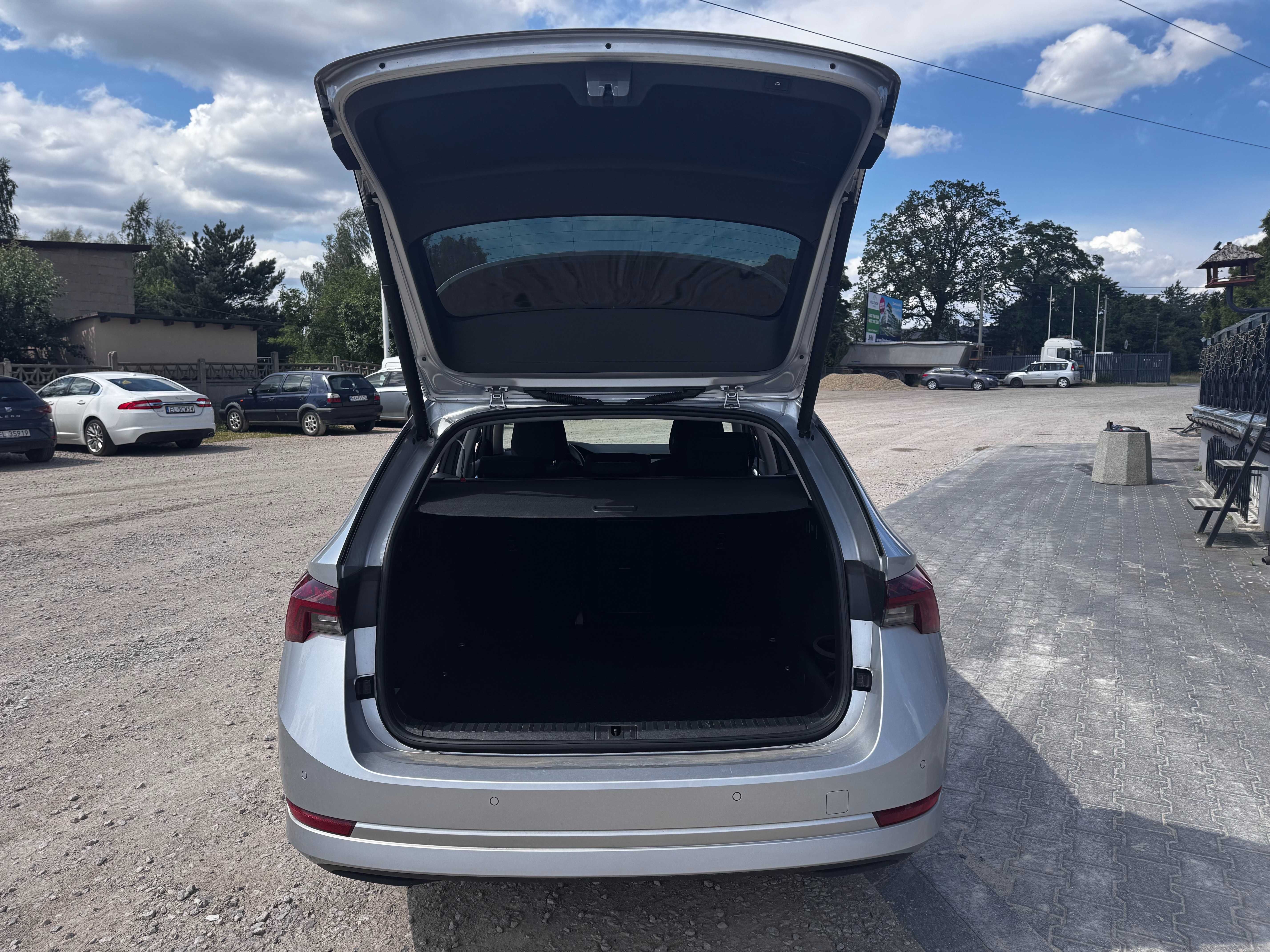 Wynajem SKODA OCTAVIA 4 2024 Taxi Uber Bolt iTaxi Premium dużo zleceń