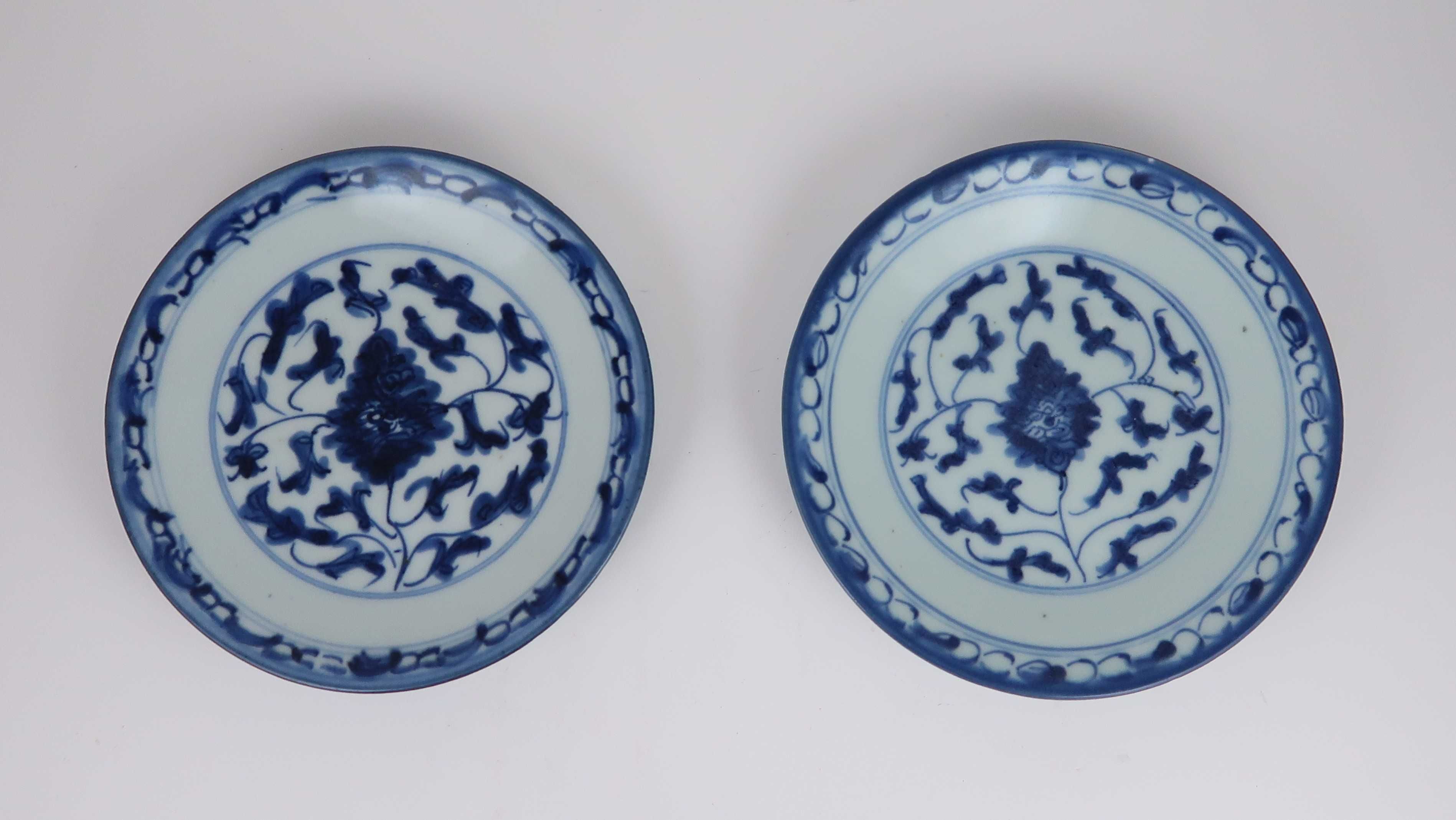Par de pratos porcelana da China Séc. XIX - 15 cm