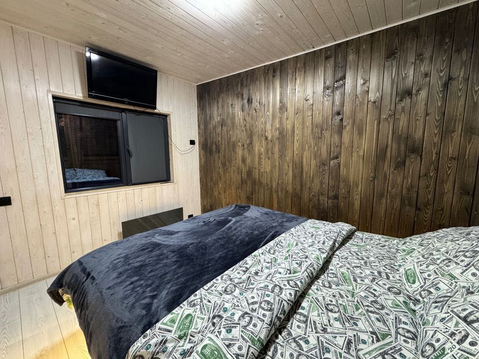 Подобова оренда будинку з чаном у Львові вул. Медової Печери