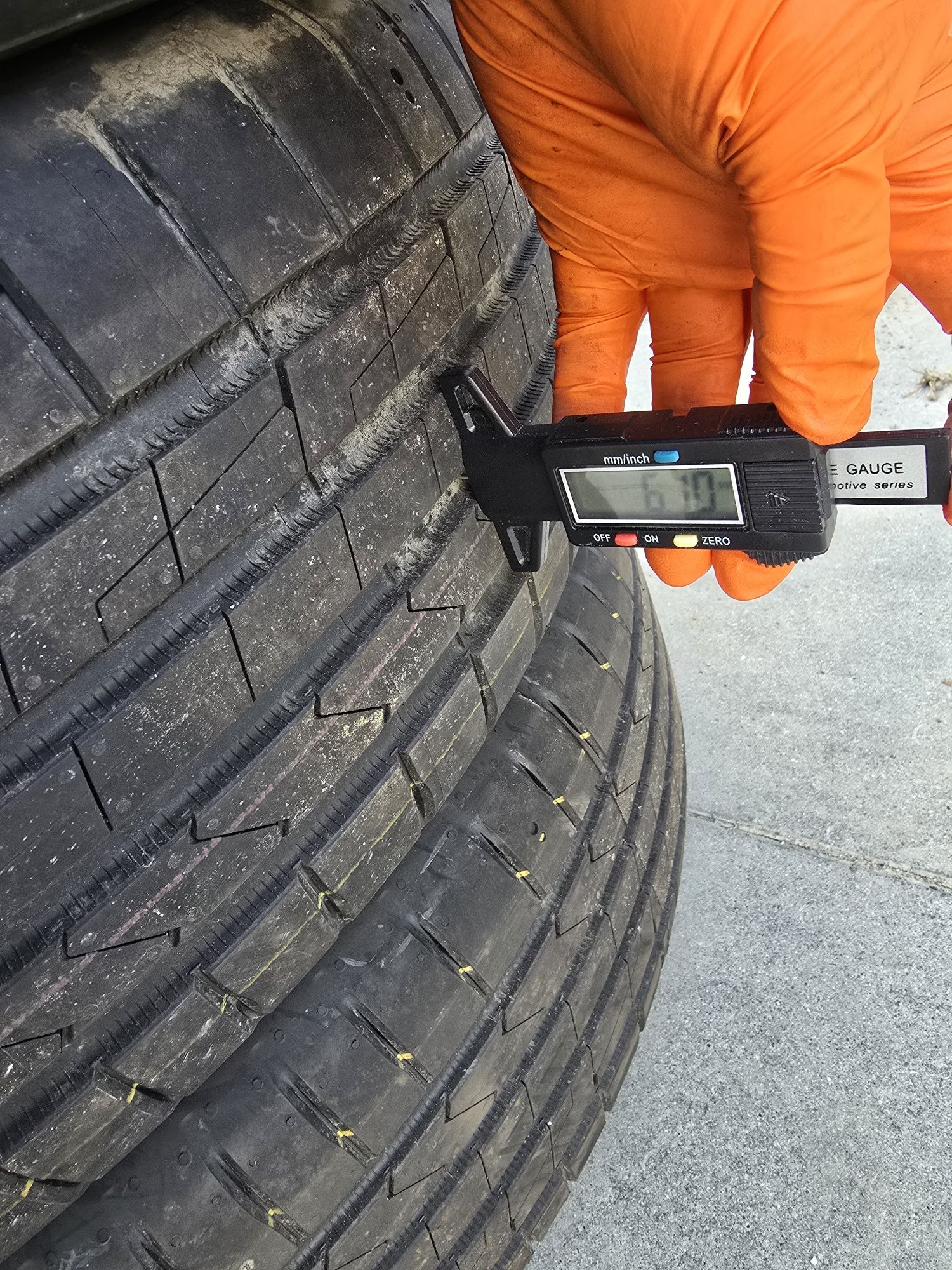 Opony Hankook Ventus Prime 4 215/65R17 Dot 3724