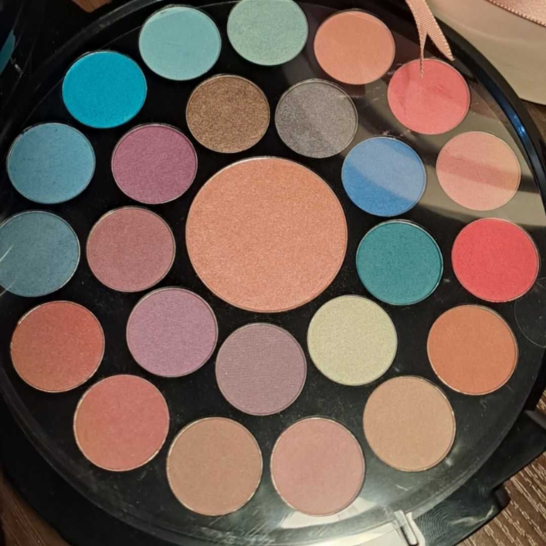 douglas dream pallete