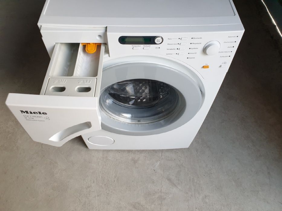 Пральна/стиральная/ машина Miele Softtronic W 1714 / Made in Germany