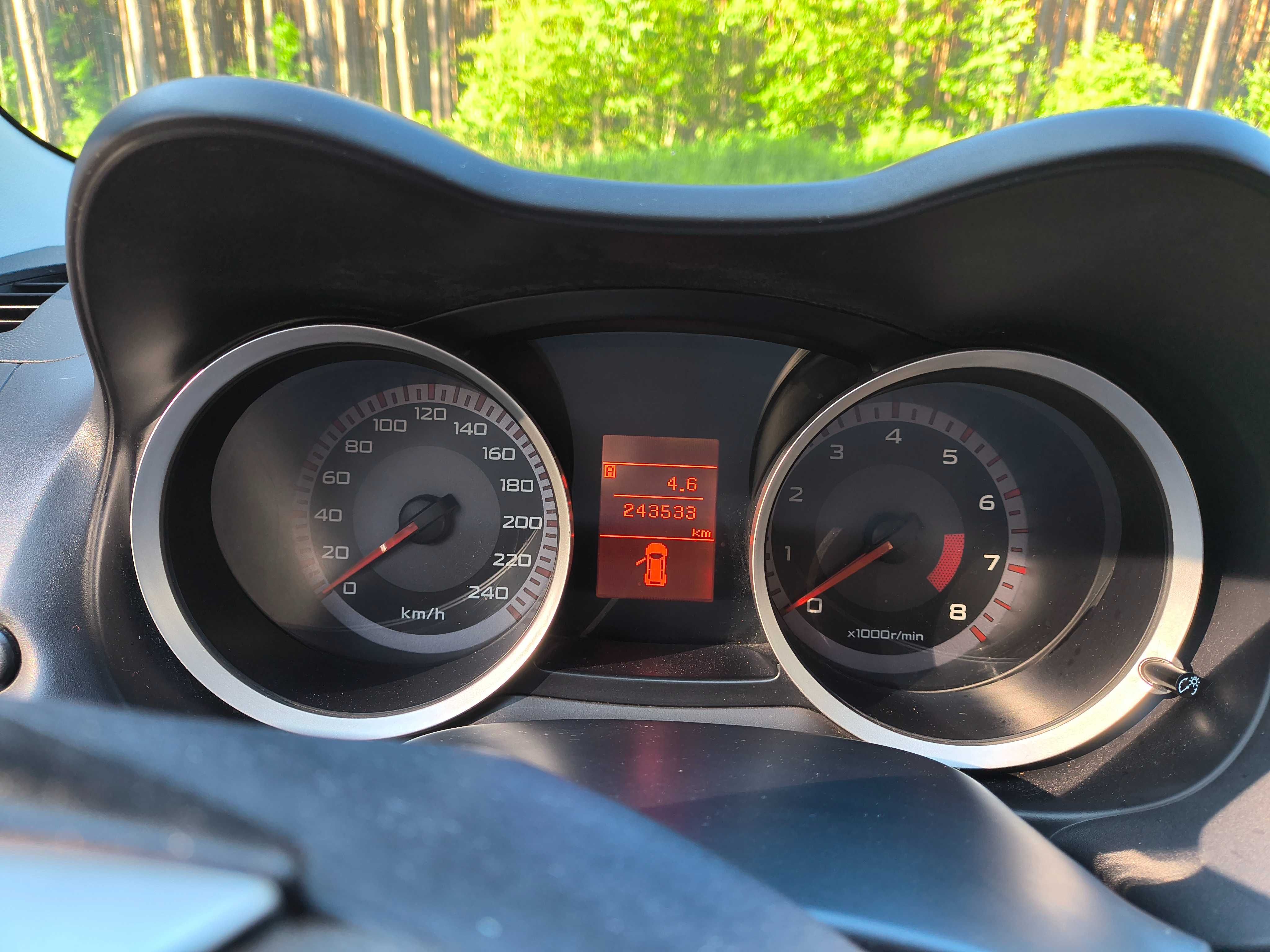 Mitsubishi Lancer, salon Polska