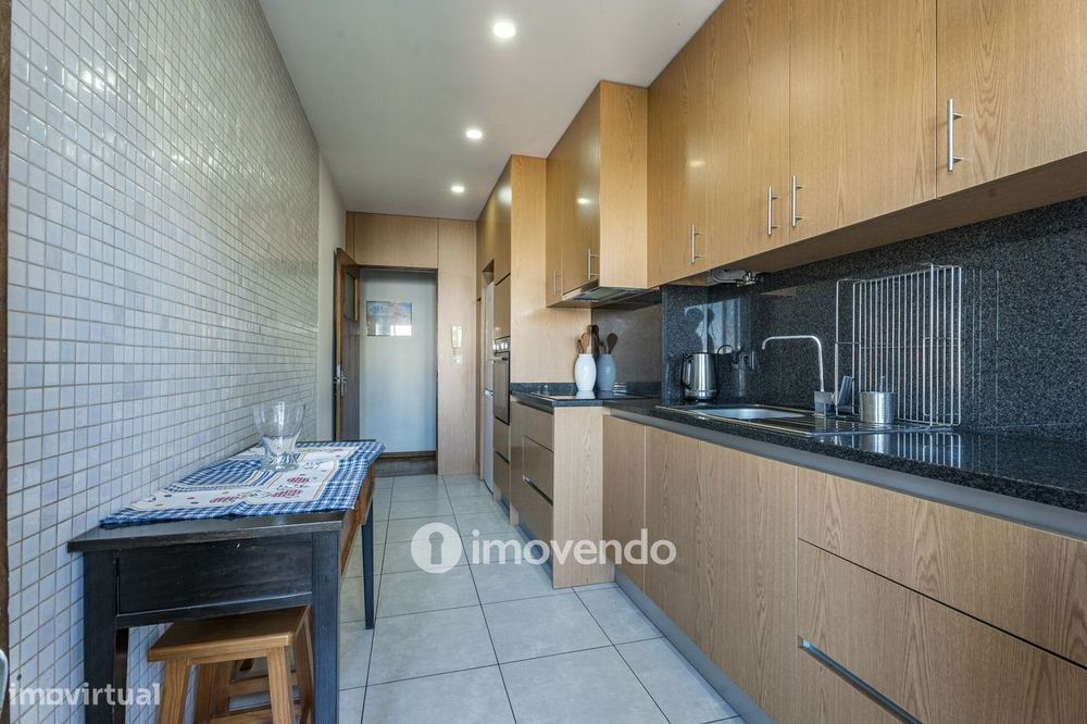 Apartamento T2+1, com áreas amplas e arrecadação, no centro de Braga