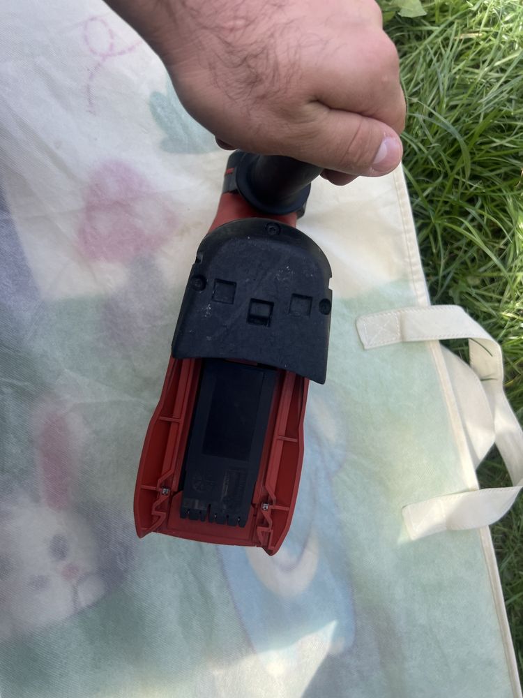 Продам перфоратор Hilti
