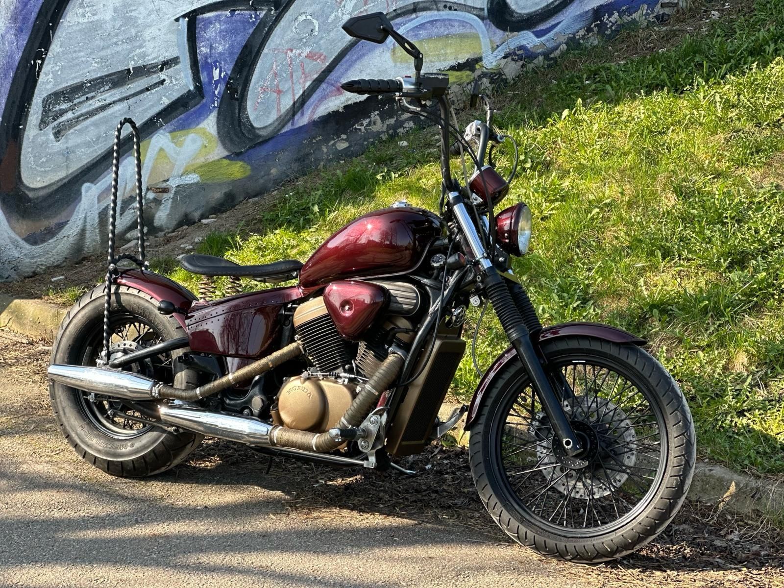 Honda vt 600c shadow chopper  bobber