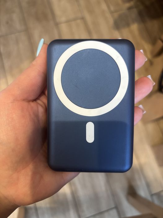 Powerbank bezorzewodowy i przewidowy 10000 mAh