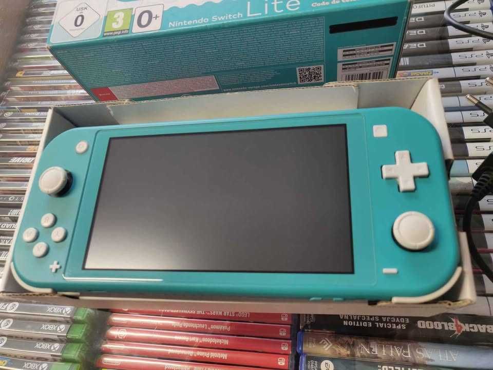 Konsola Nintendo switch lite turkusowy.