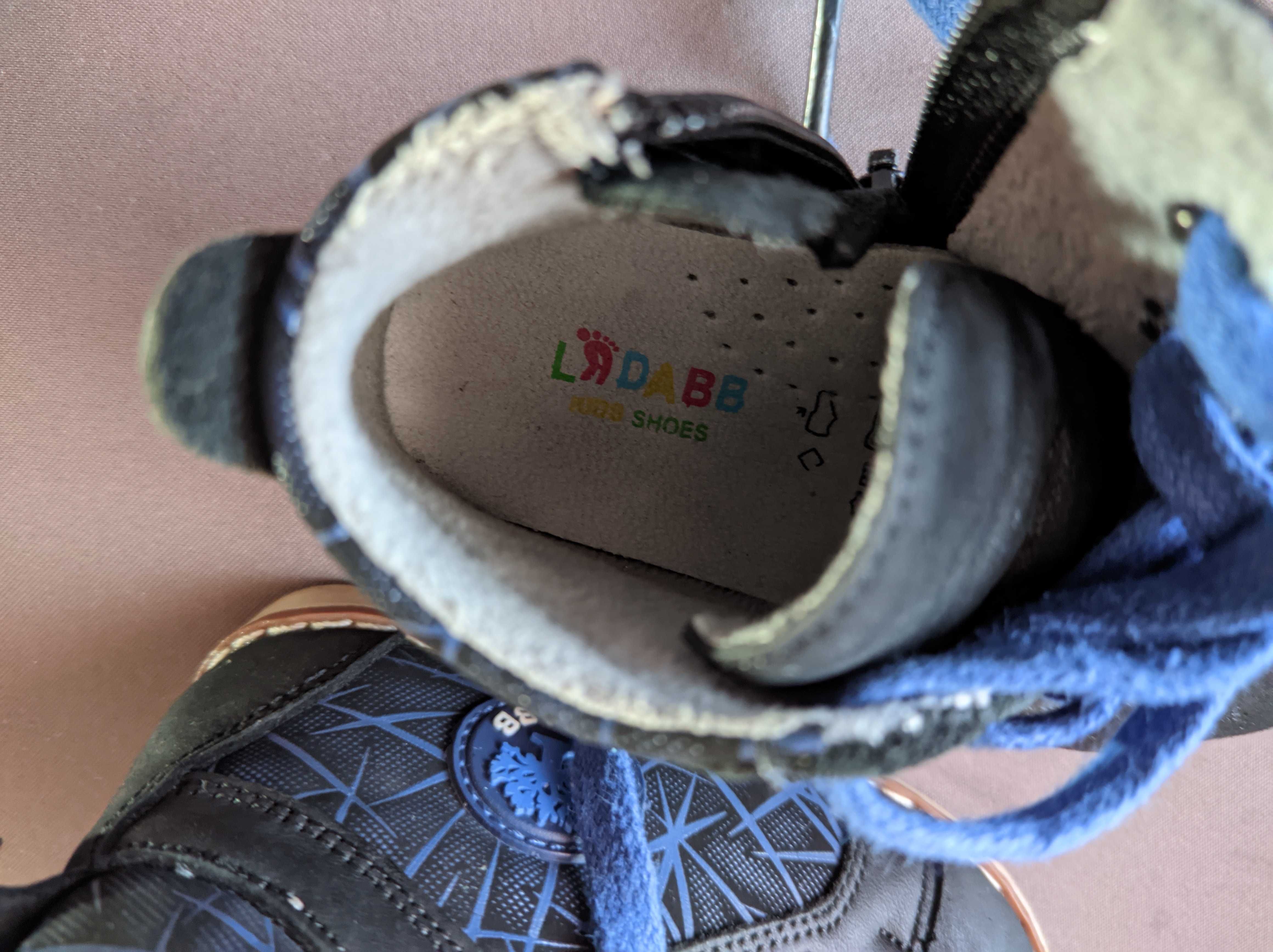 Демисезонные ботинки для мальчика LADABB
