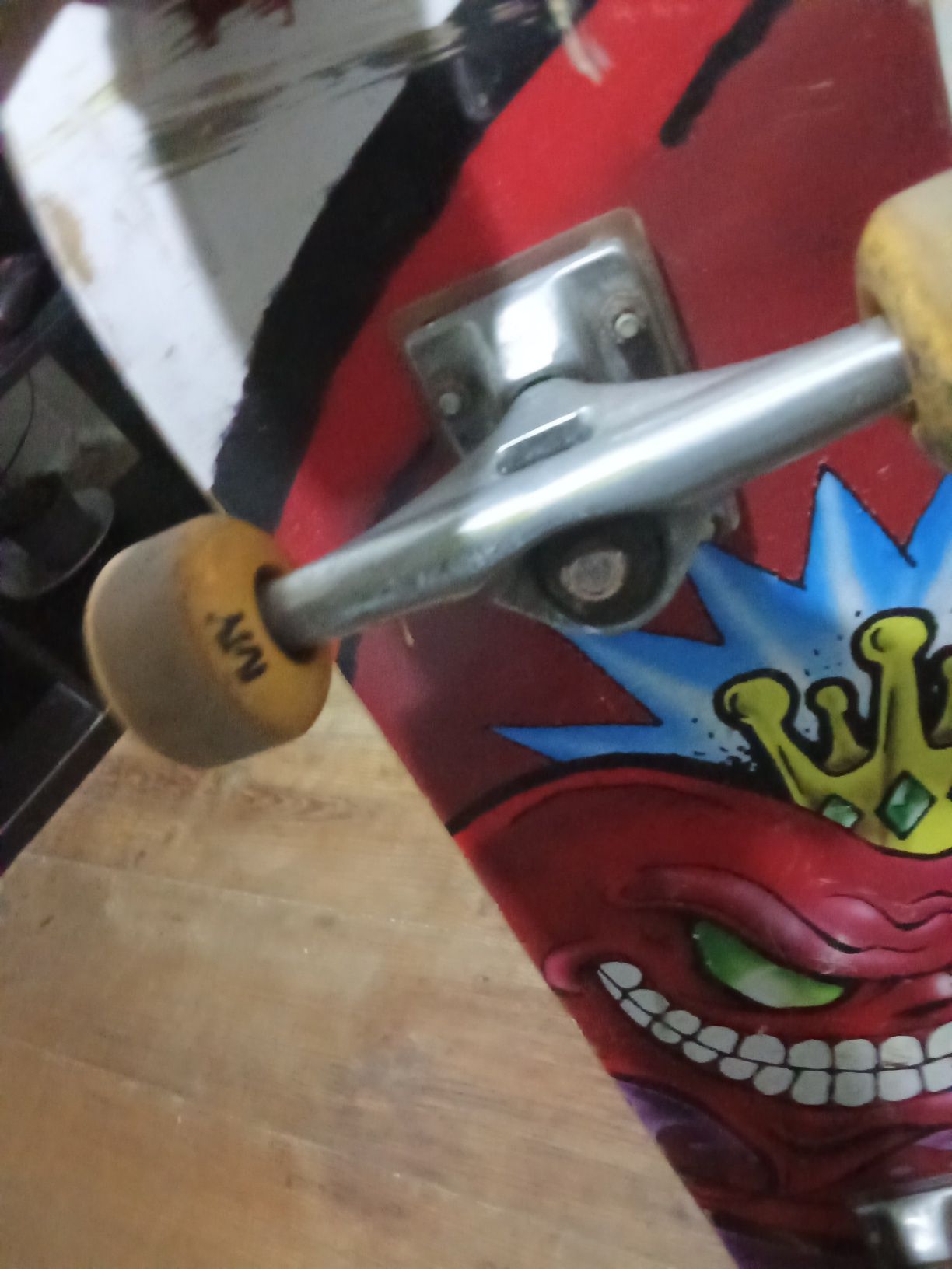 Skate de pista razoavelmente bom