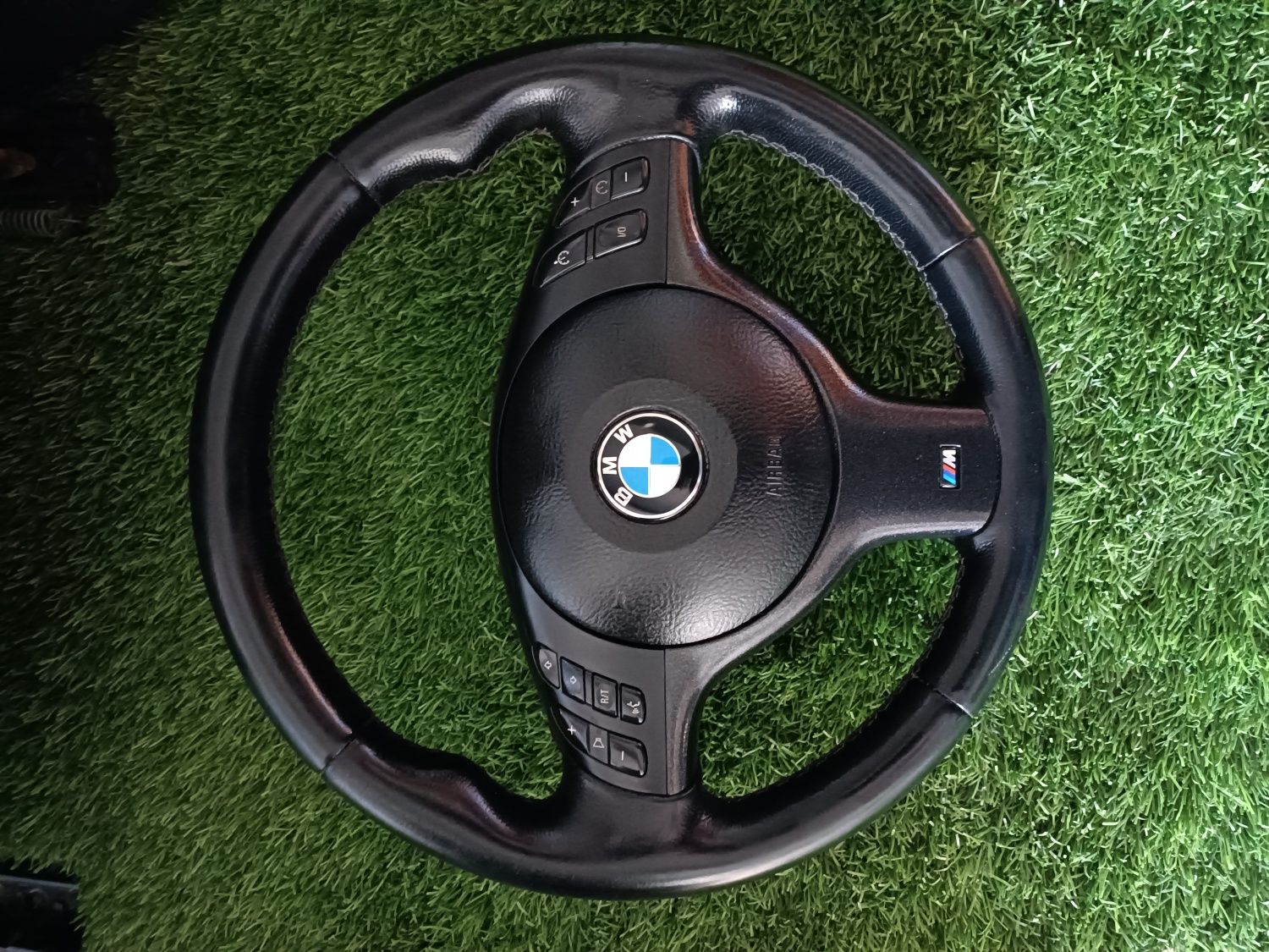 Volantes bmw Multifunções Pack M originais E46 fazemos aplicação