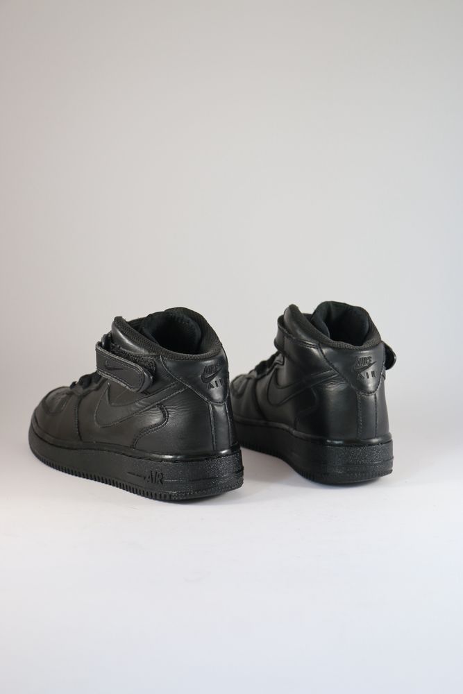 NIKE Air Force 1 Mid GS Розмір 36,5