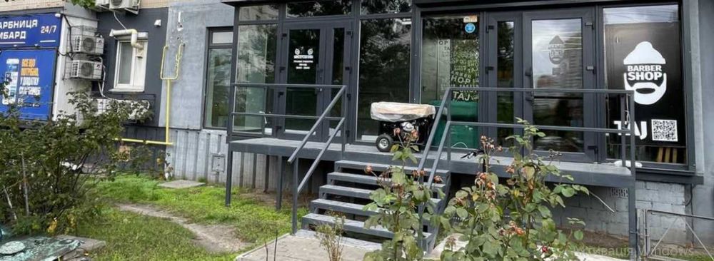 Здам Фасад 30м2 Парк/Метро Позняки ЕКОМАРКЕТ ТЦ Центрум