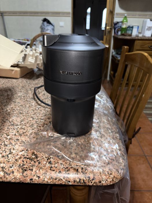 Máquina Nespresso VERTUO POP