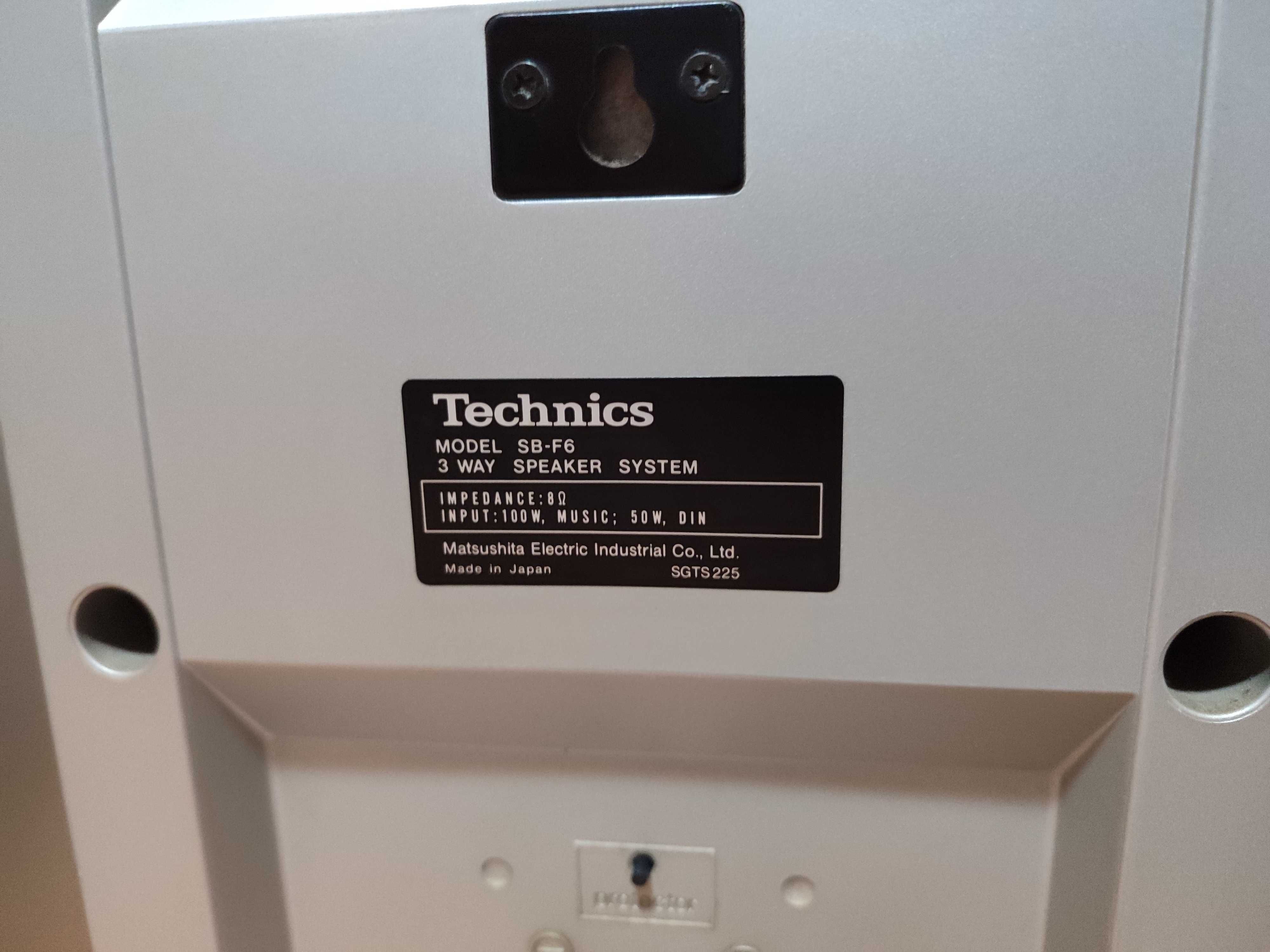 Colunas Technics SB-F6
