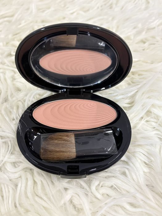 Róż do twarzy Shiseido