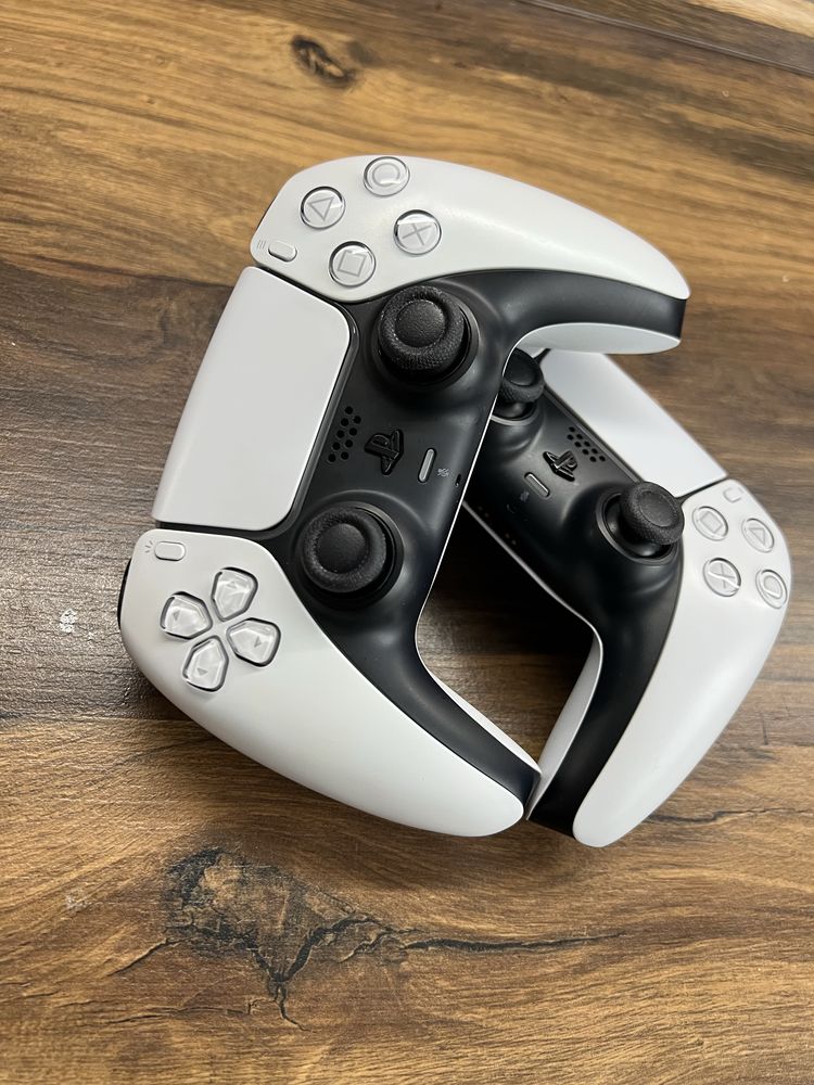 Геймпад PlayStation 5 DualSense