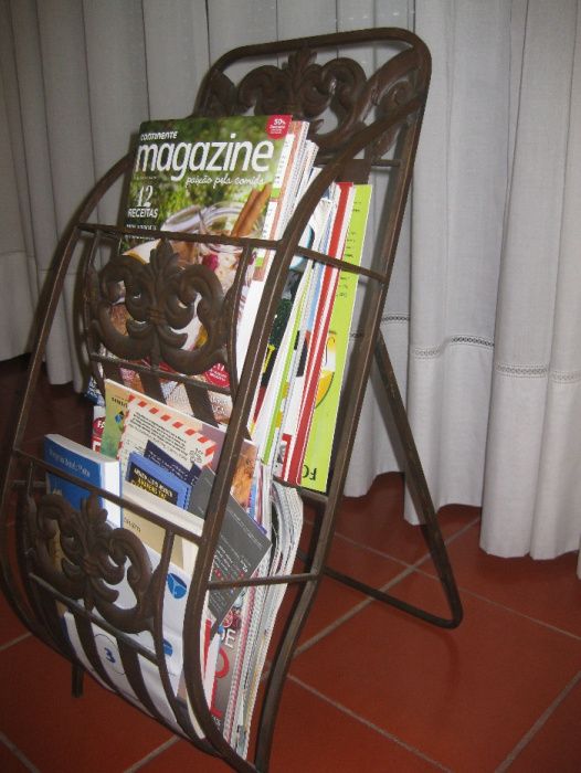 Porta Revistas