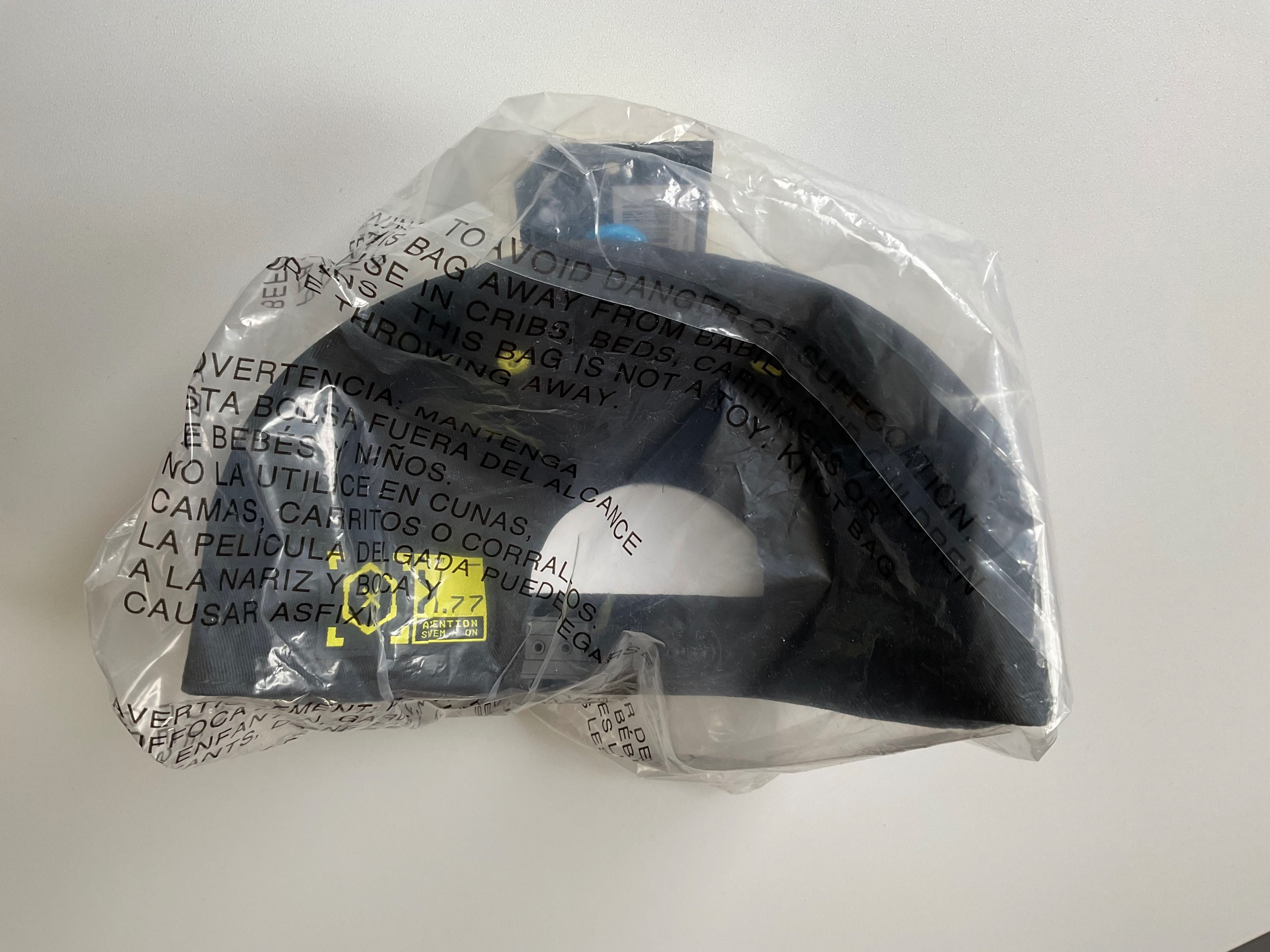 Czapka z daszkiem Bejsbolówka JINX J!NX Cyberpunk 2077 - NOWA -p40