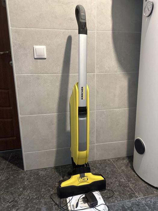 Миючий пилосос. Швабра пилосос Kärcher FC3