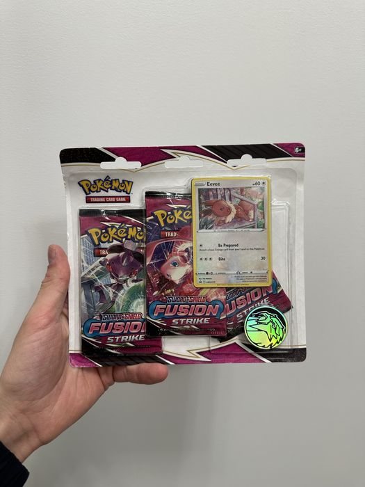 Zestaw kart Pokemon z prywatnej kolekcji