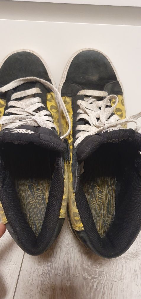 NIKE BLAZER SB Gold Kisses męskie rozmiar 43 wkładka 27,5cm stan dobry